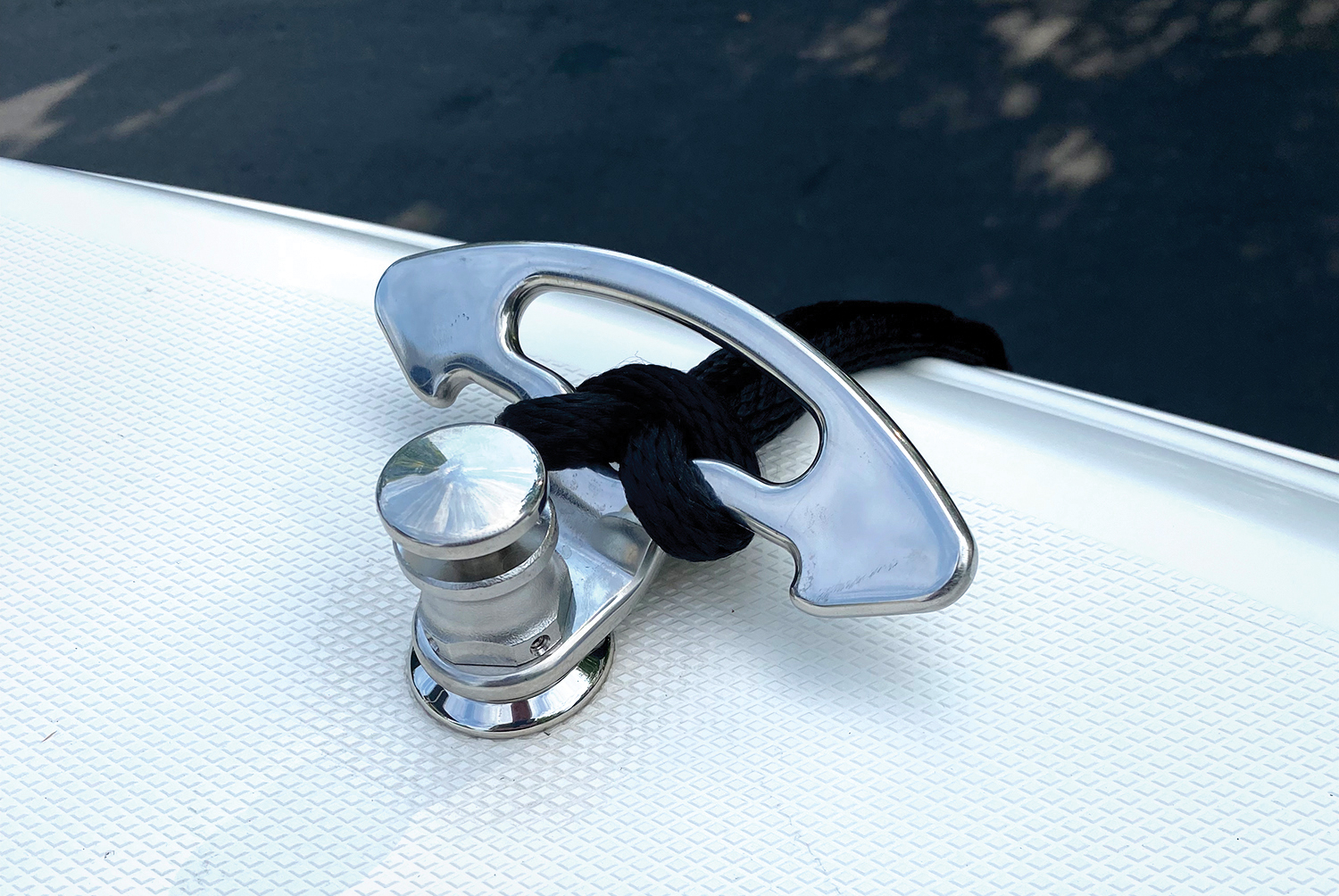 quick-release-boat-and-dock-cleats