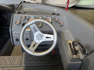 Livorsi platinum mega grip steering wheel